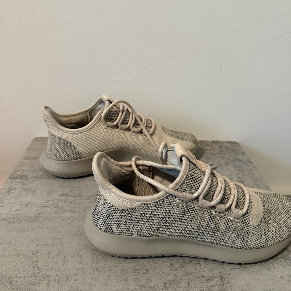 Adidas Cream and Gray Knit Lace-Up Sneakers Size 5 in Youth - Picture 2 of 7